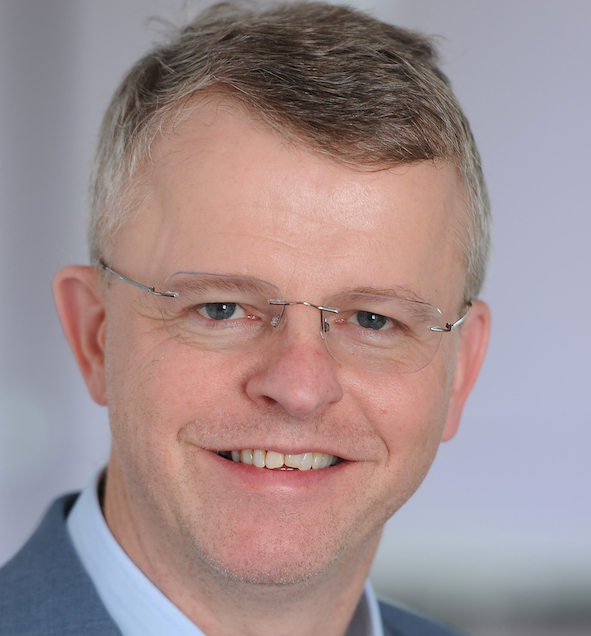 Portrait of Prof David Bates